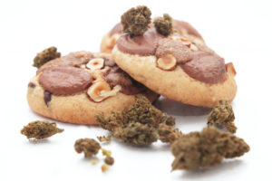 Cookies Détente BIO / Duo de chocolats, praliné, noisettes torréfiées & pulpe de CBD 40mg